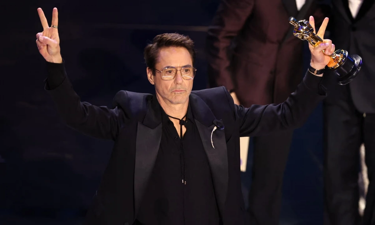 Robert Downey Jr.: Khởi Đầu Chông Gai và Sự Trở Lại Ngoạn Mục